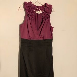 Donna Ricco Plum and Black Ruffle Collar Dress
